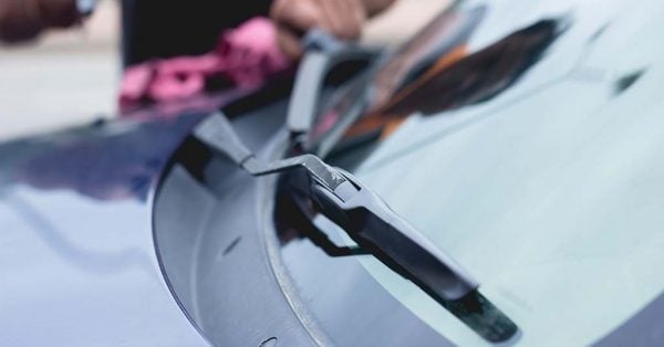 how to replace wiper blades